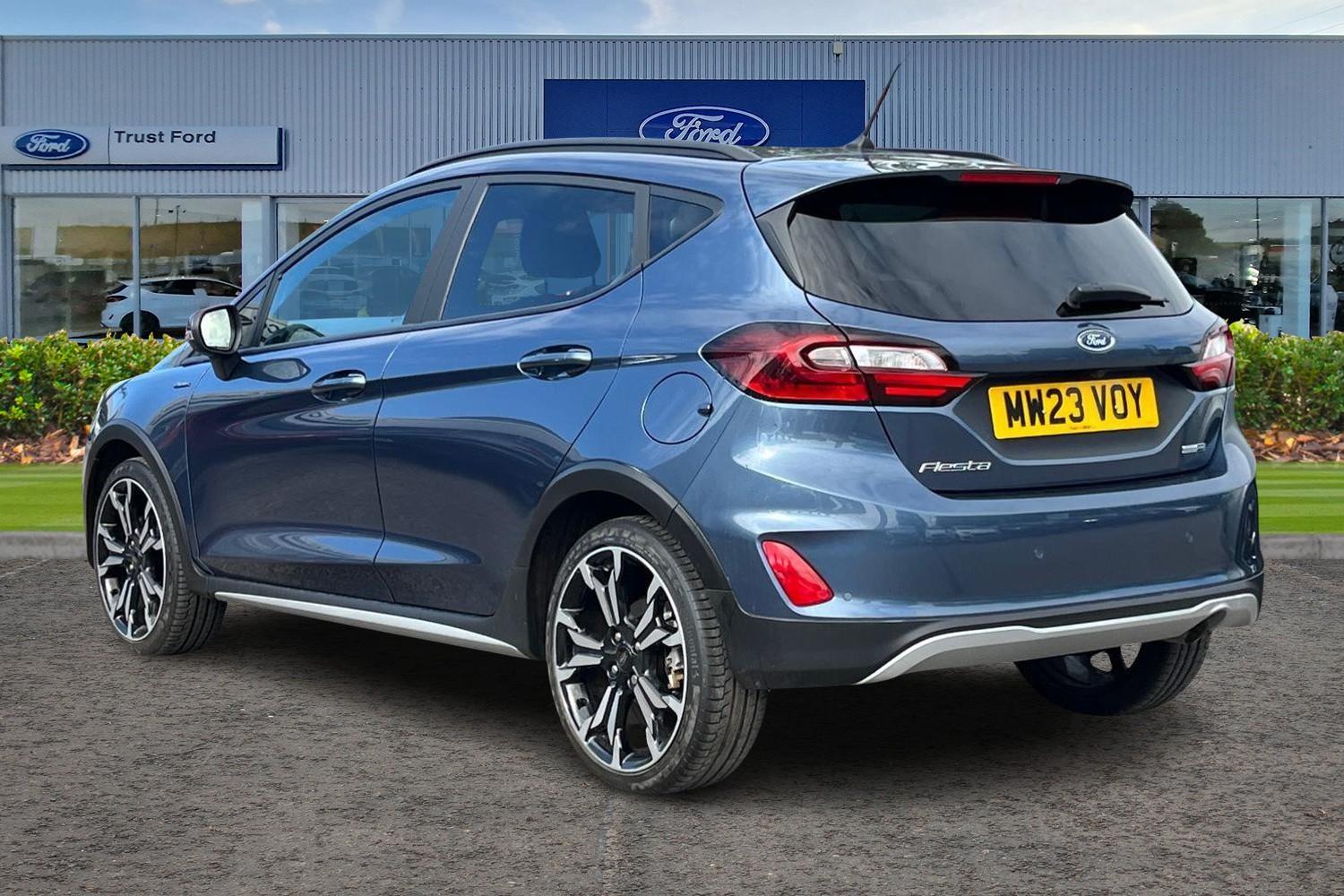 Ford FIESTA Photo 1