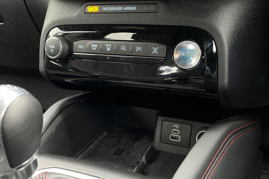 Ford Kuga Photo autoimg-a0460056048b2c1d80b31644d0be4c8680ebfb79.jpg