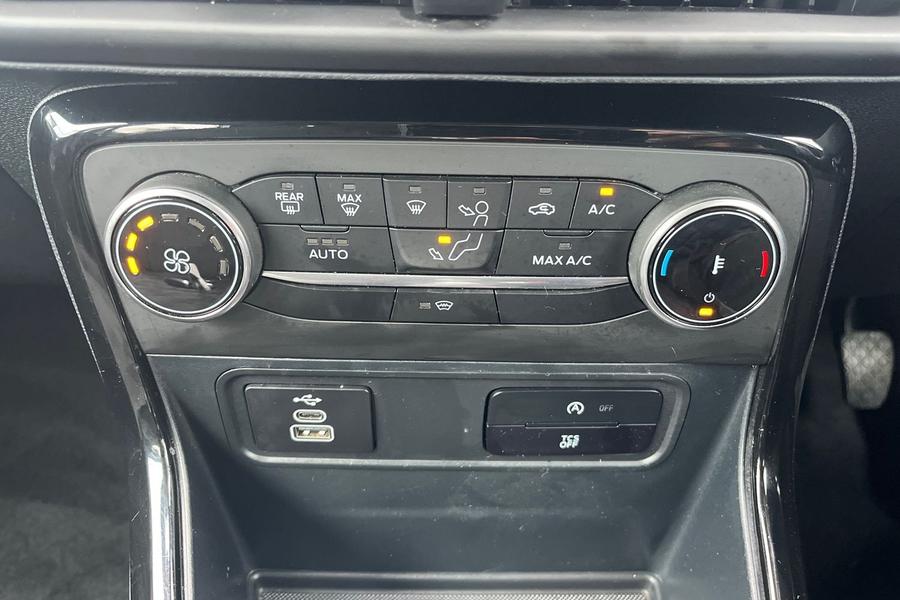 Ford EcoSport Photo autoimg-a04c4ca83679a03b60a1b0fa62cb387ee7bde4c5.jpg