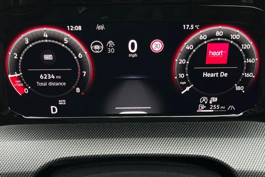Volkswagen Golf Photo autoimg-a04ea2440fb63a39c25c3ed902a45eef83812184.jpg