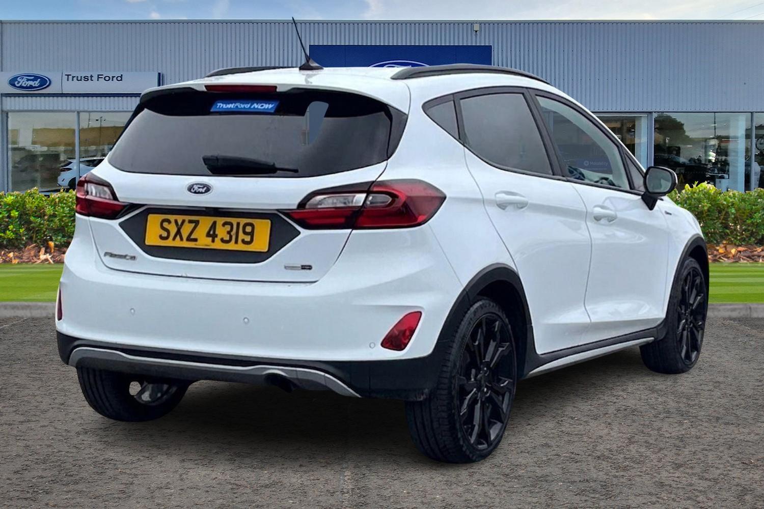 Ford Fiesta Photo 3