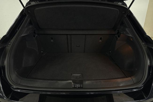 VOLKSWAGEN T-Roc Photo 12