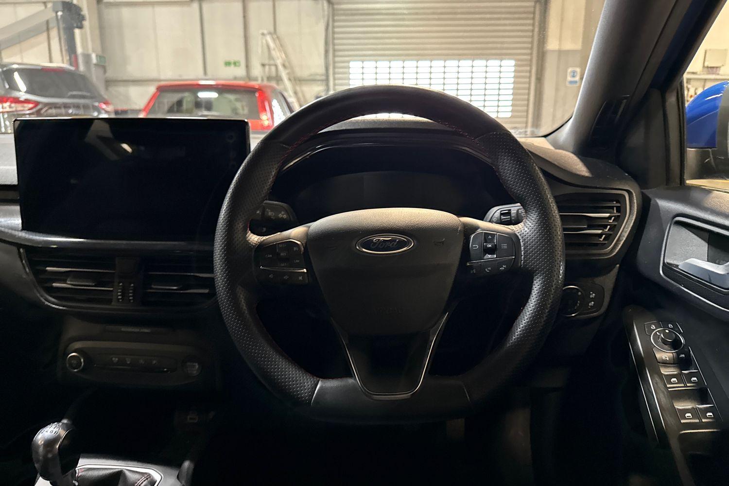 Ford FOCUS Photo 11