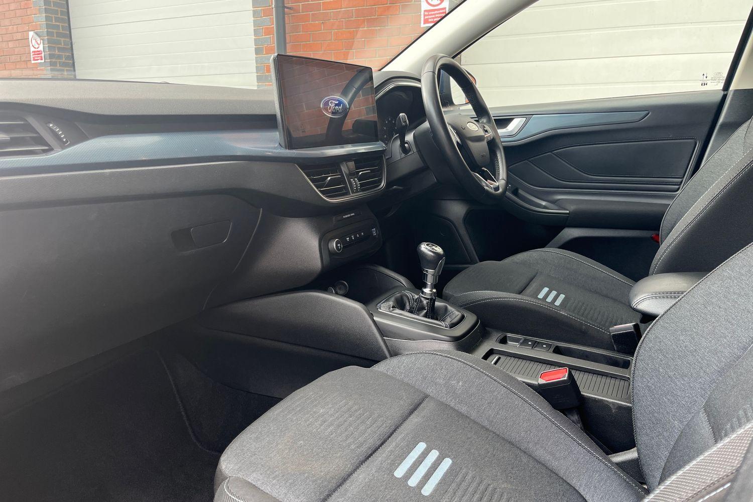 Ford FOCUS Photo 17