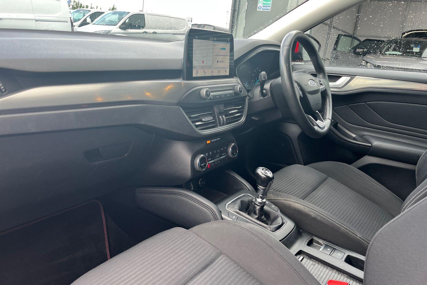 Ford Focus Photo 17