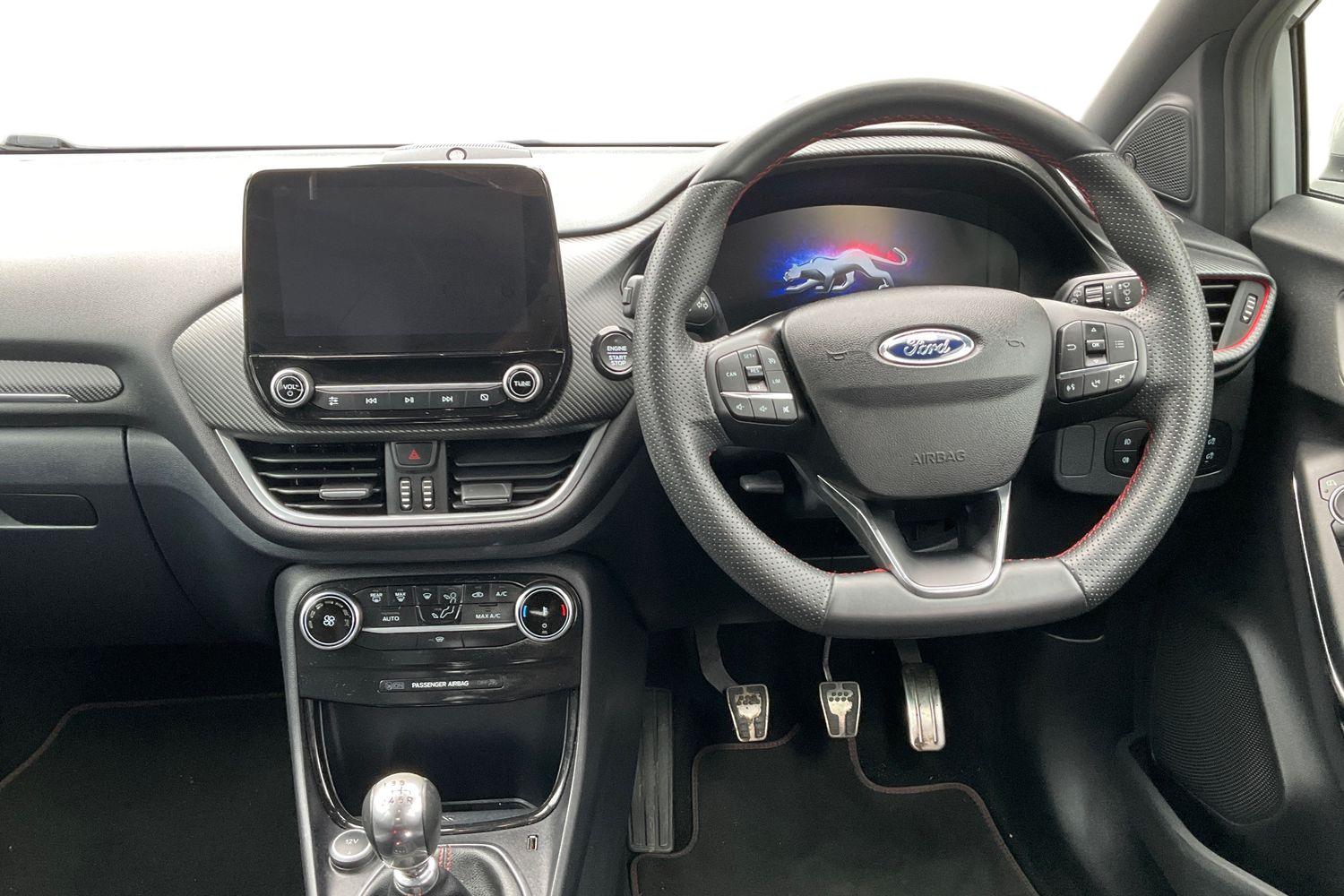 Ford PUMA Photo 10