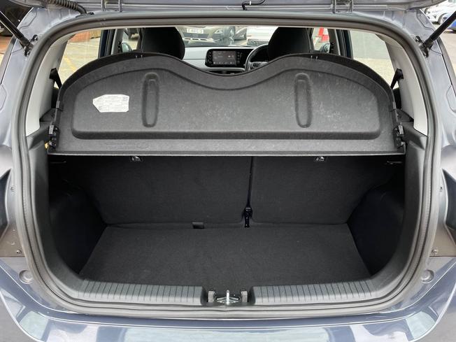 HYUNDAI i10 Photo 12