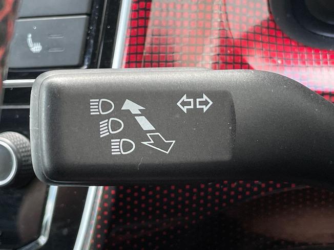 VOLKSWAGEN UP Photo 37