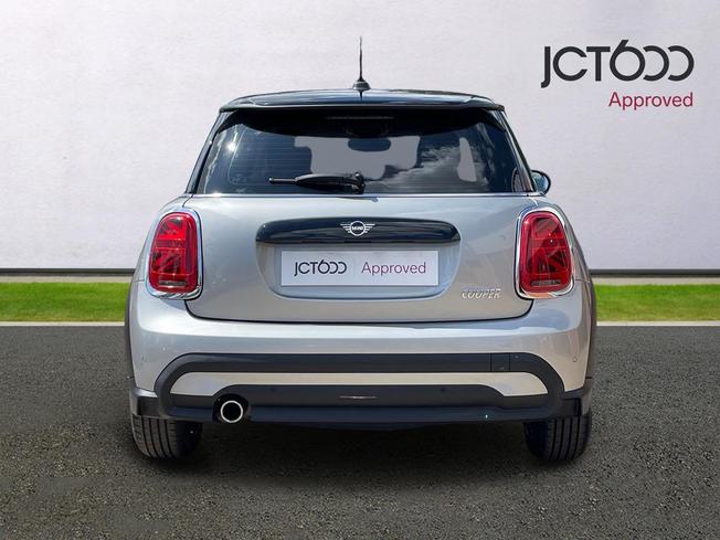 MINI Hatch Photo 7