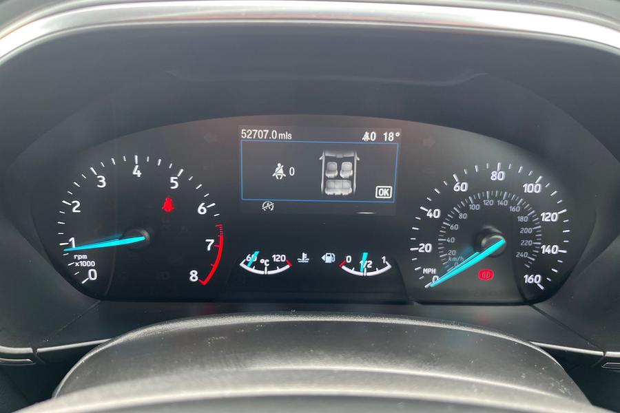 Ford FOCUS Photo autoimg-a06c9531e1c94df67e4e223d1f99d1bbfb365621.jpg
