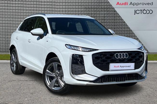 AUDI Q3 Photo 1