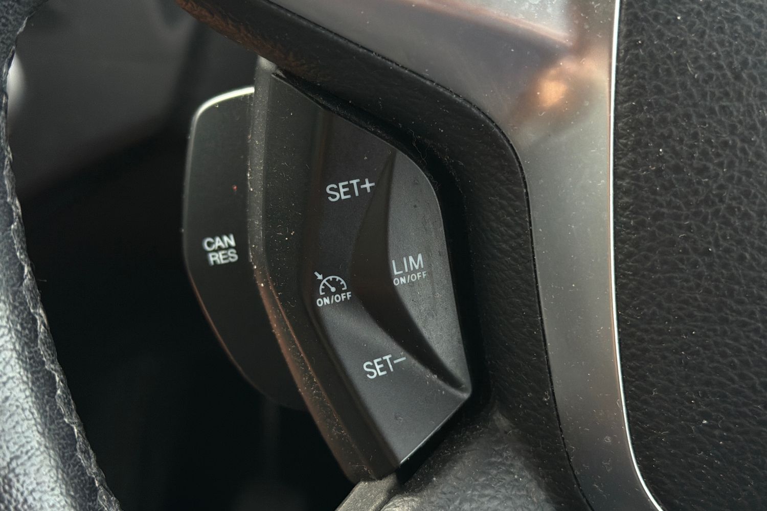 Ford KUGA Photo 32