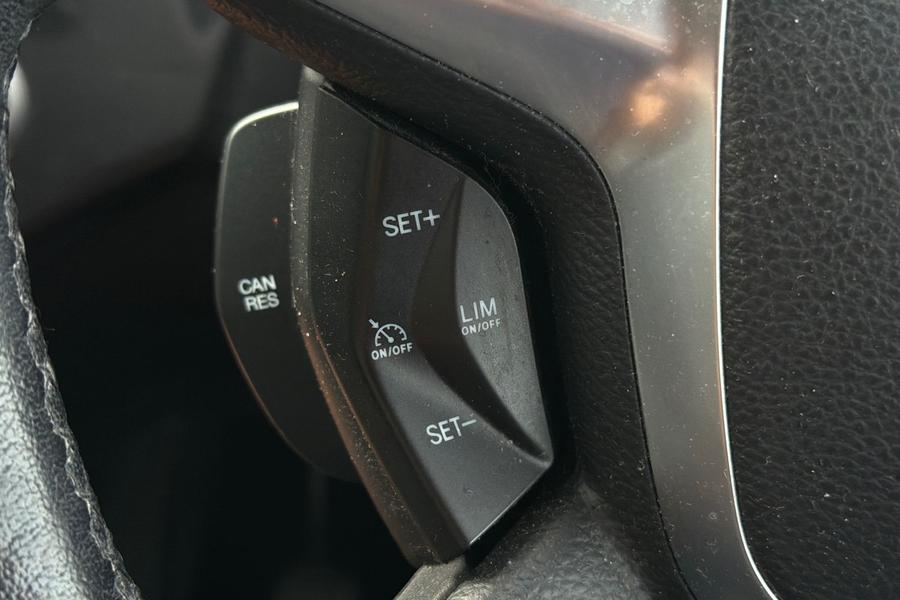 Ford KUGA Photo autoimg-a06db923834f56d754f3751faf2b9ee505317152.jpg