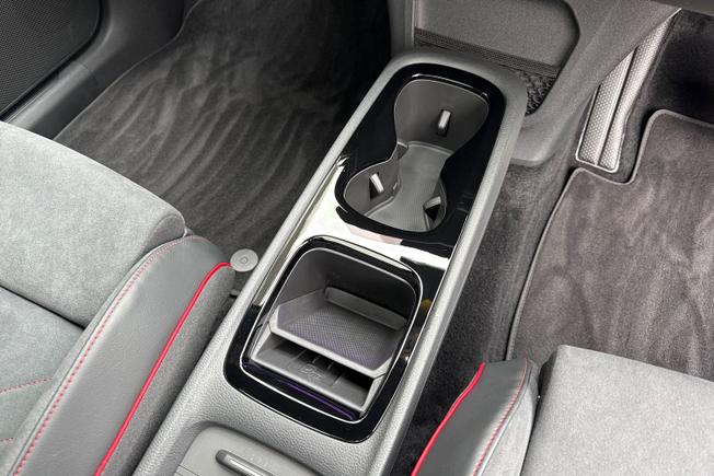 VOLKSWAGEN ID.3 Photo 15