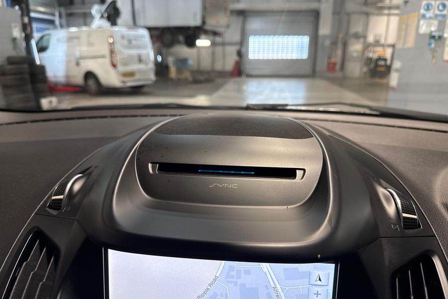 Ford KUGA Photo autoimg-a071b5d4b2d63d0c32729118dcd7aac463218664.jpg