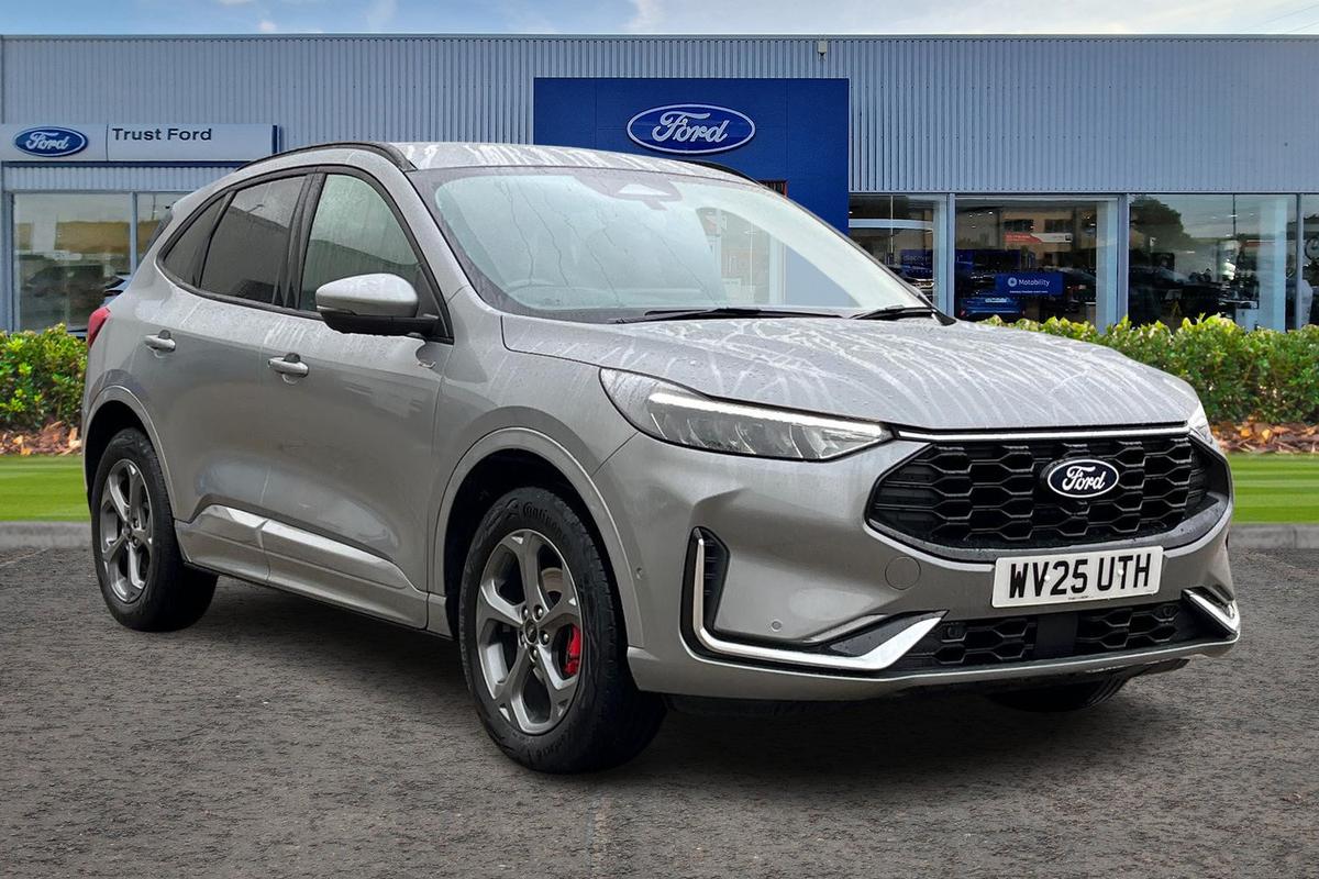 Ford Kuga listing photo