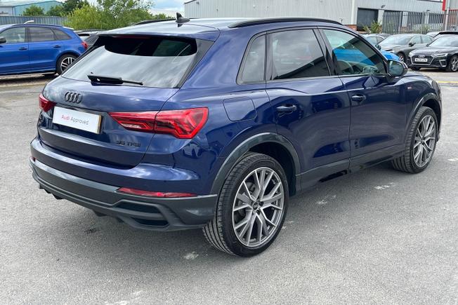 AUDI Q3 Photo 23