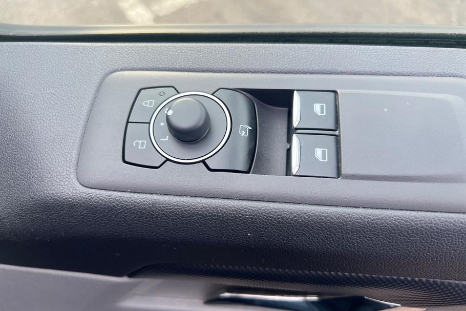 Used FORD E-TRANSIT CUSTOM AF75WWG 30