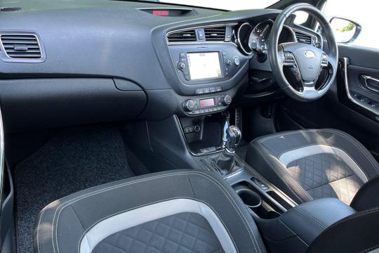 Kia Ceed Photo autoimg-a085a0dc5cd6d9280b0f397087084c0098e1e645.jpg