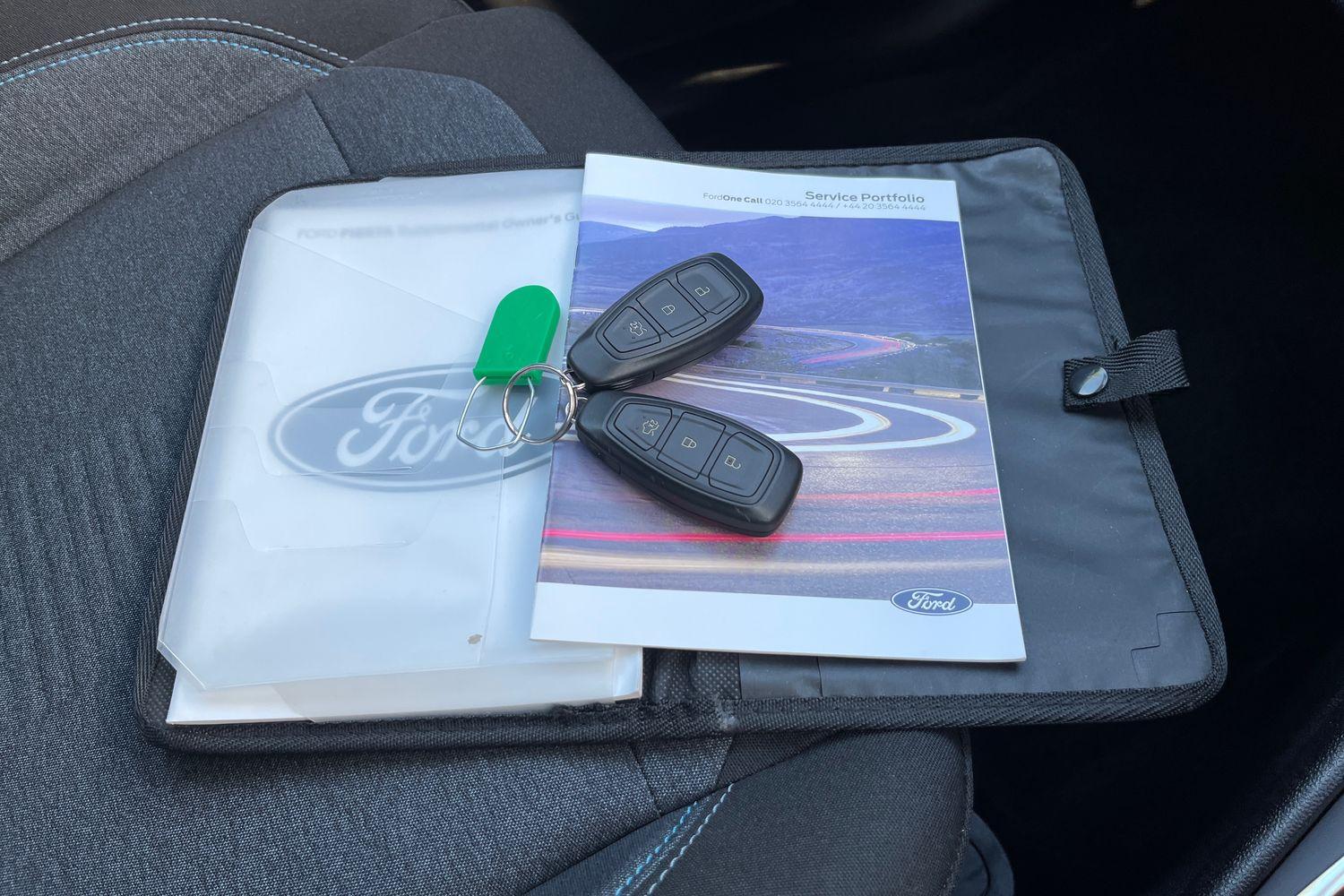Ford Fiesta Photo 21