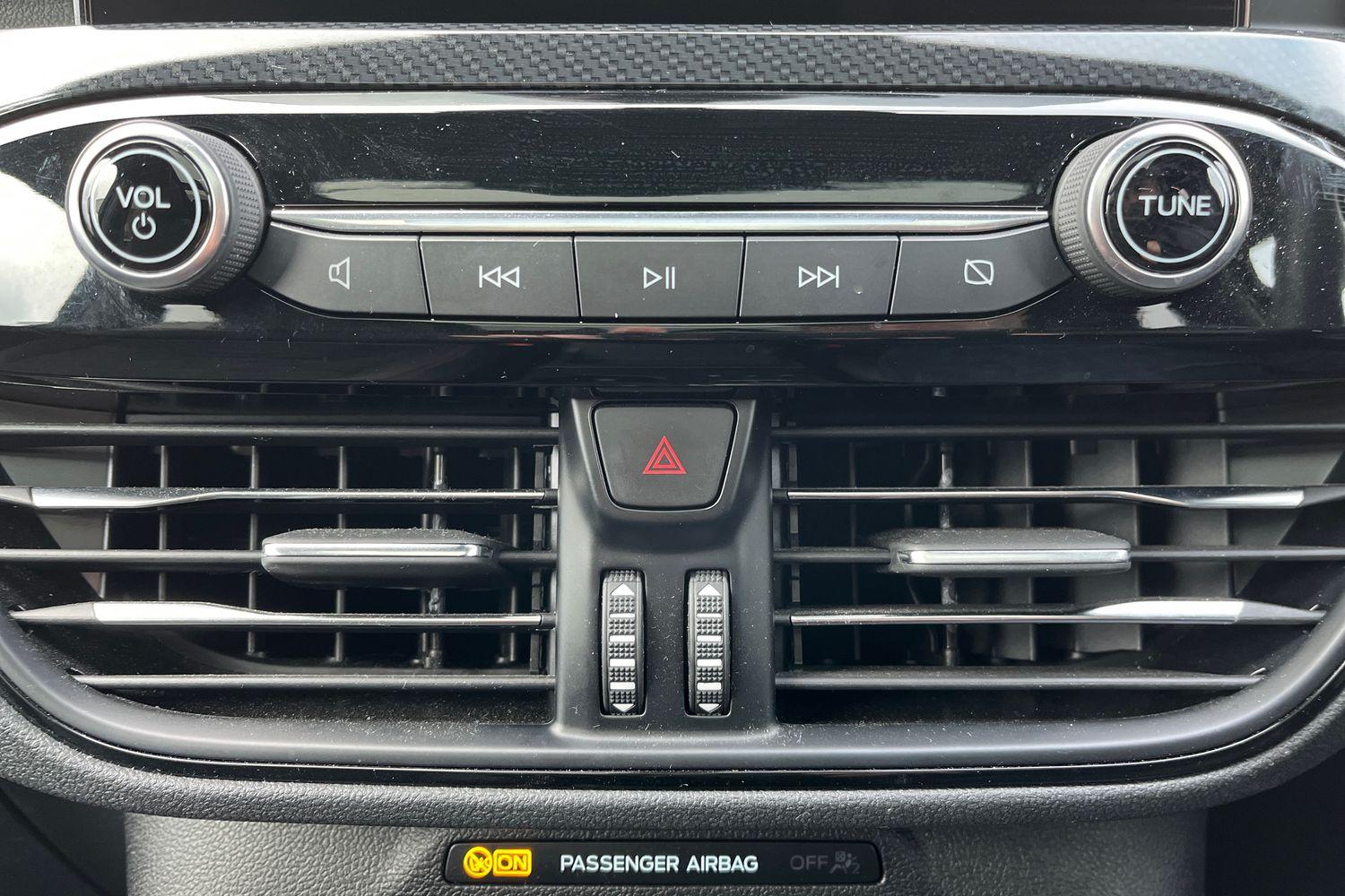 Ford Kuga Photo 32