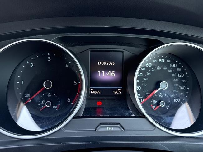 VOLKSWAGEN Tiguan Photo 15