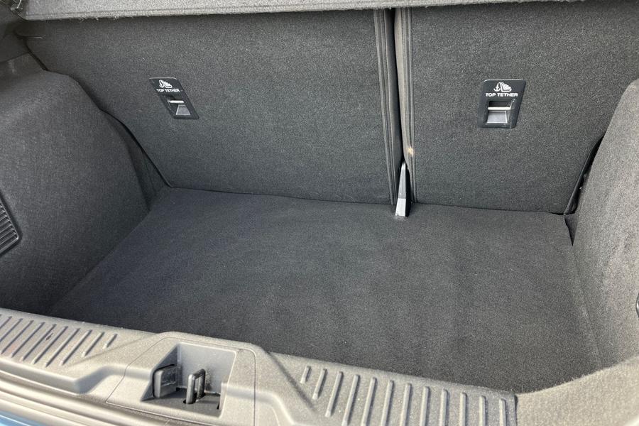 Ford Fiesta Photo autoimg-a08aa9121b917e48f5b2c70db047ad3e66a23004.jpg