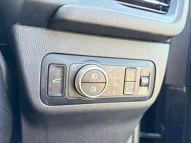 FORD Kuga Photo 29