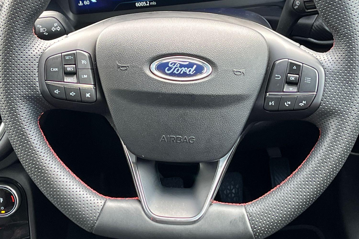 Ford PUMA Photo 11