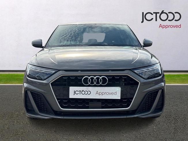 AUDI A1 Photo 8