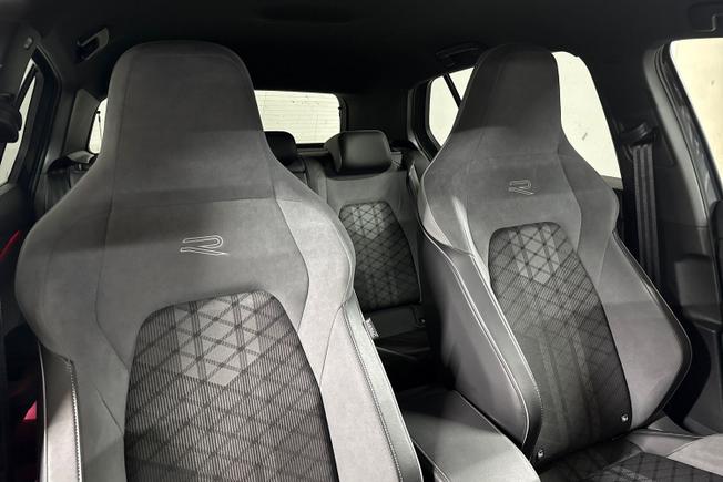 VOLKSWAGEN Golf Photo 25