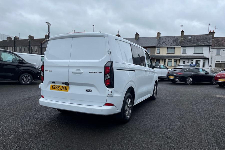 Ford TRANSIT CUSTOM Photo autoimg-a095556332d2ecb2b287b89af77972d6fe06cac8.jpg