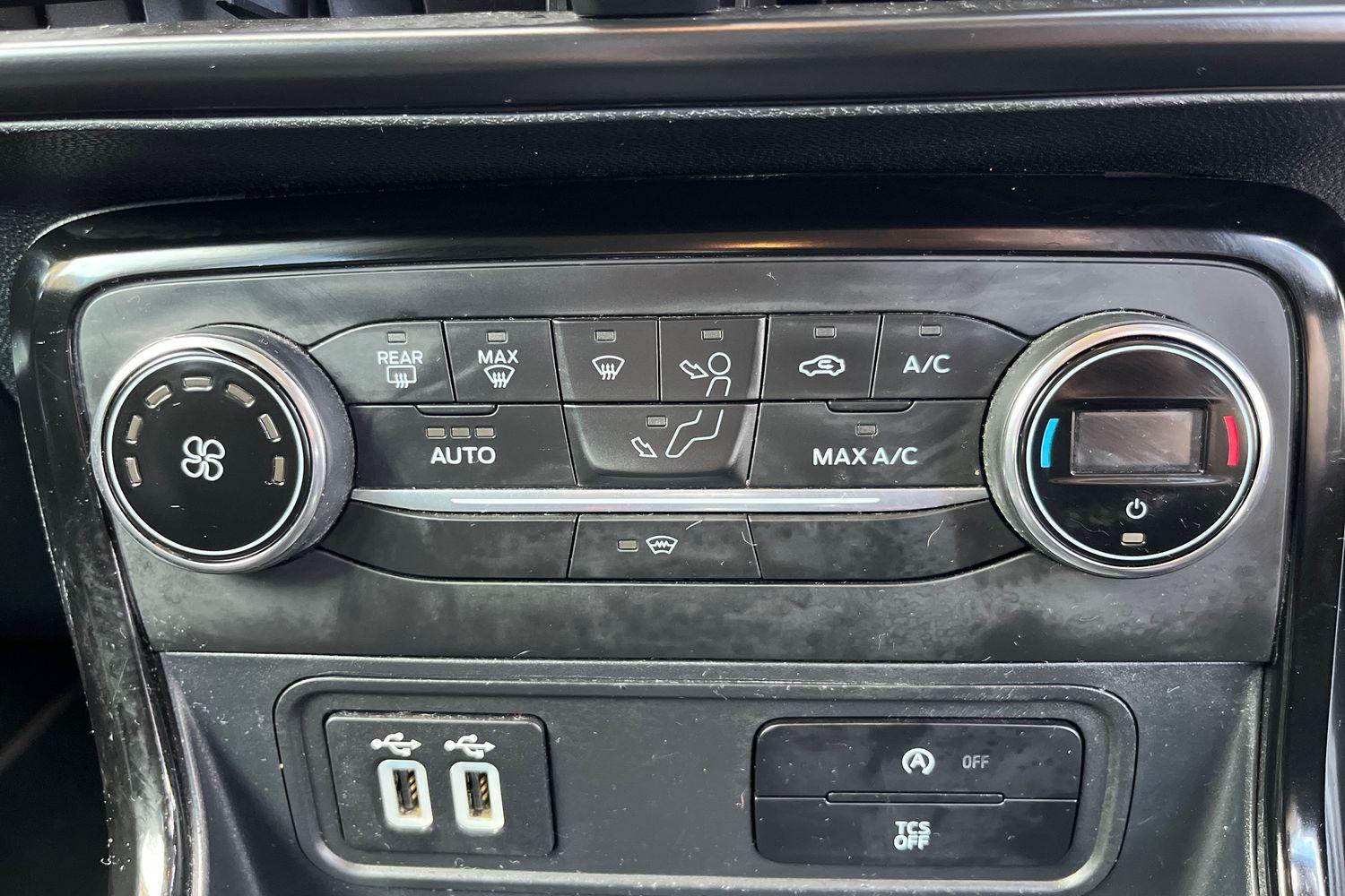 Ford ECOSPORT Photo 27