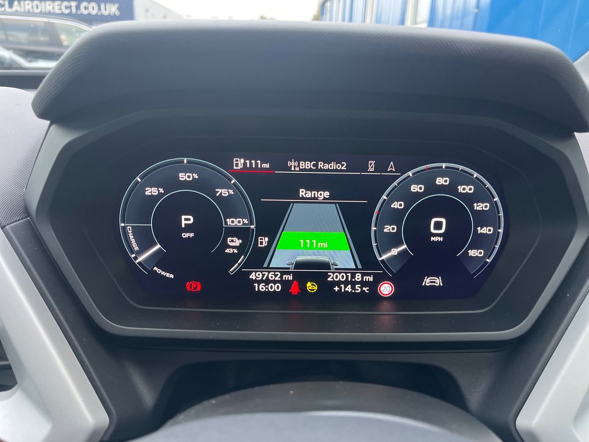 Audi Q4 e-tron Photo 40