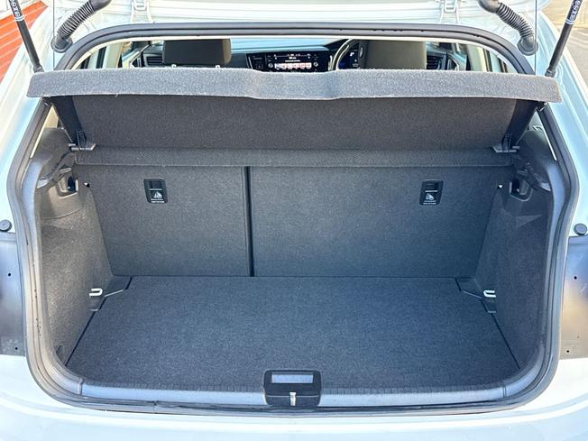VOLKSWAGEN Polo Photo 12