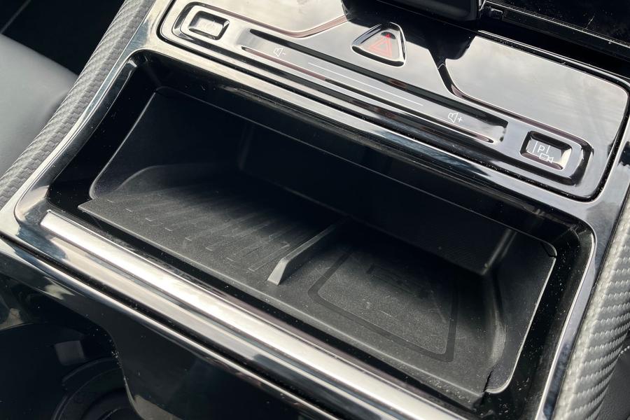 Ford Explorer Photo autoimg-a09fb922838d0f550b7ed3dd4e37c65fdb32fb39.jpg