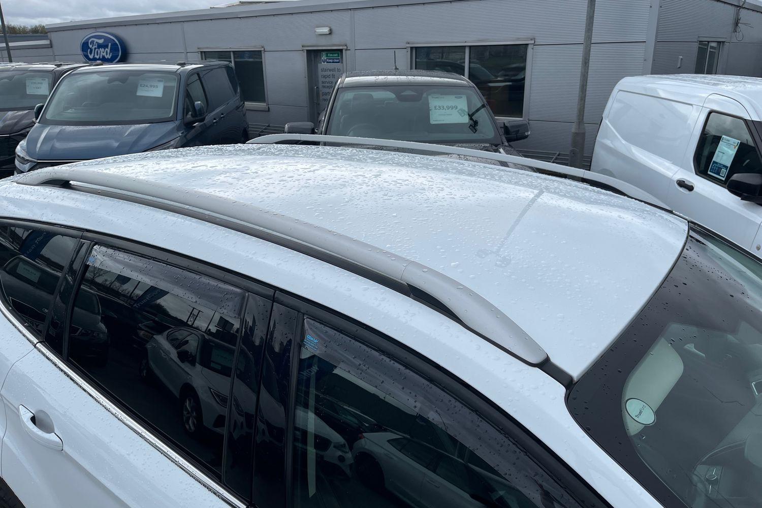 FORD KUGA Photo 25