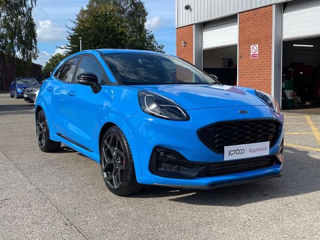 FORD Puma Photo 24