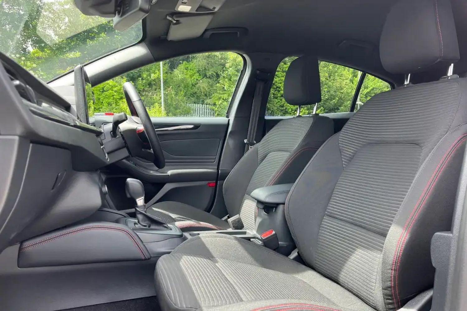 Ford Focus Photo 18