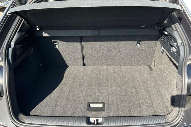AUDI Q2 Photo 12