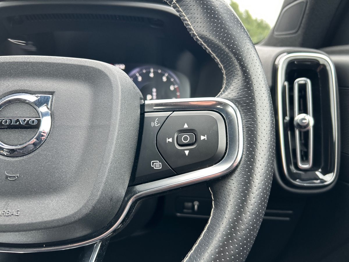 Volvo XC40 Photo 15