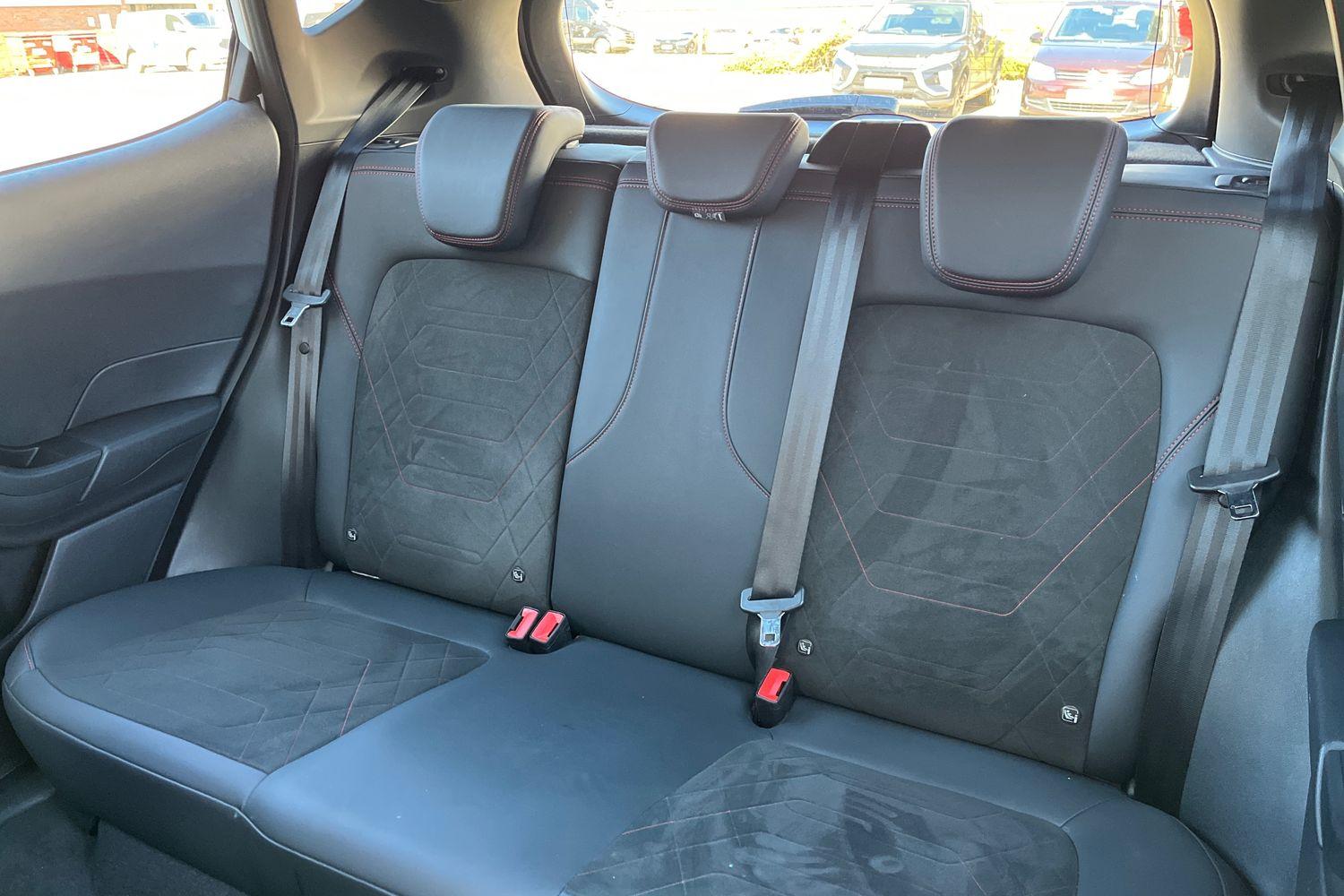 Ford Fiesta Photo 19