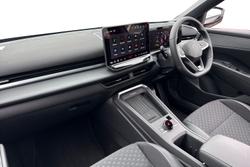 VOLKSWAGEN T-Roc Photo 2