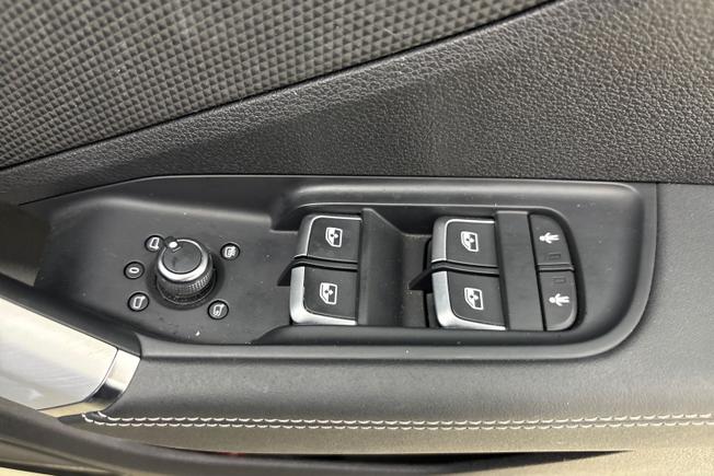 AUDI Sq2 Photo 27
