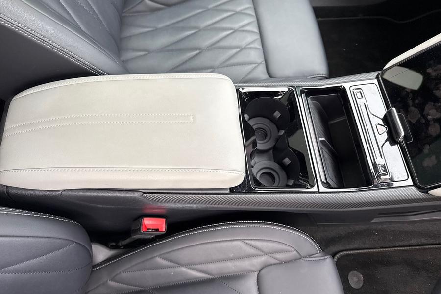 Ford Explorer Photo autoimg-a0bad4a5db3329177bc96da67a616a5e683ff9ca.jpg