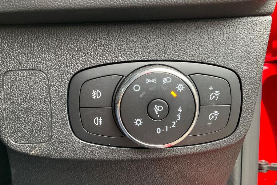 Ford Focus Photo autoimg-a0bc7298bfa1b9ca5efc44ce08b526c90bb139ee.jpg