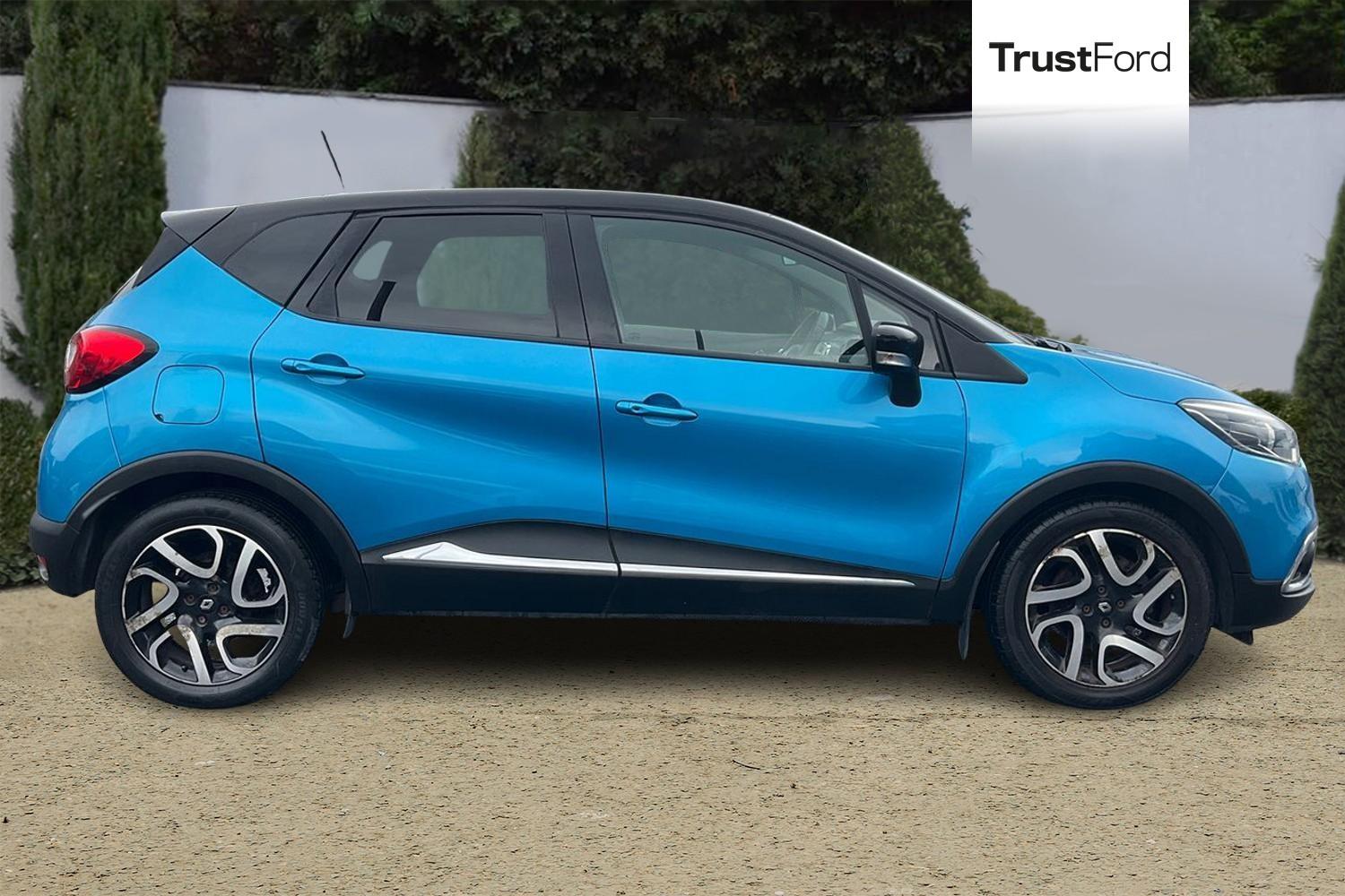 Renault CAPTUR Photo 2