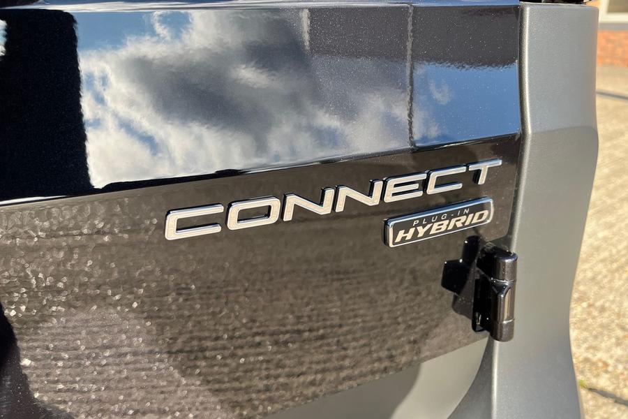 Ford TRANSIT CONNECT Photo autoimg-a0c1a8deff65cf807396e69265266a46b8c5b647.jpg