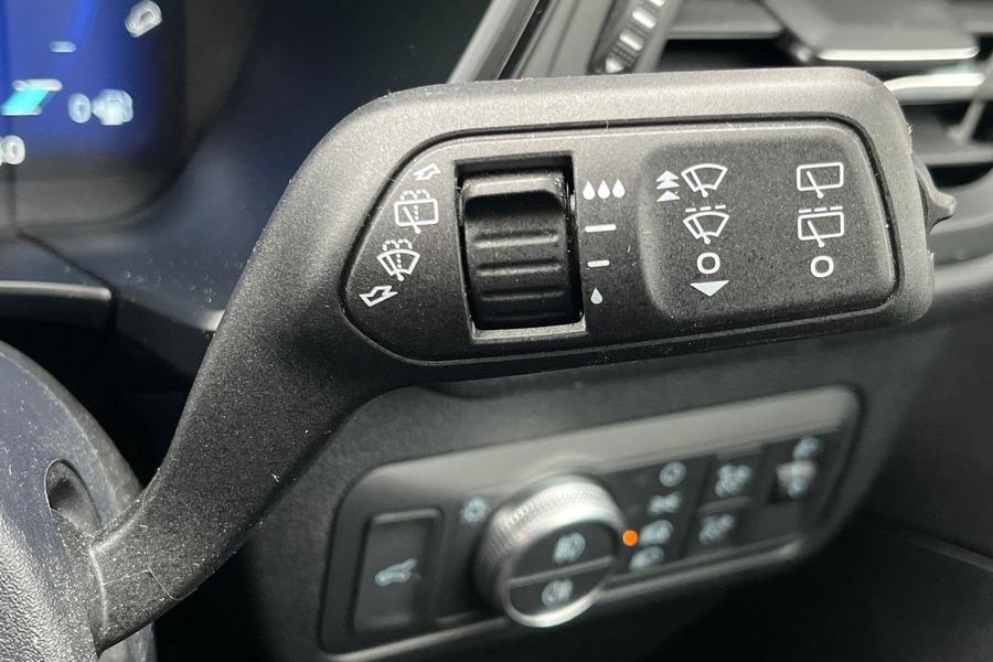 Ford Kuga Photo autoimg-a0c8bbe30ad387dd43215008b75fccc4829d13ef.jpg
