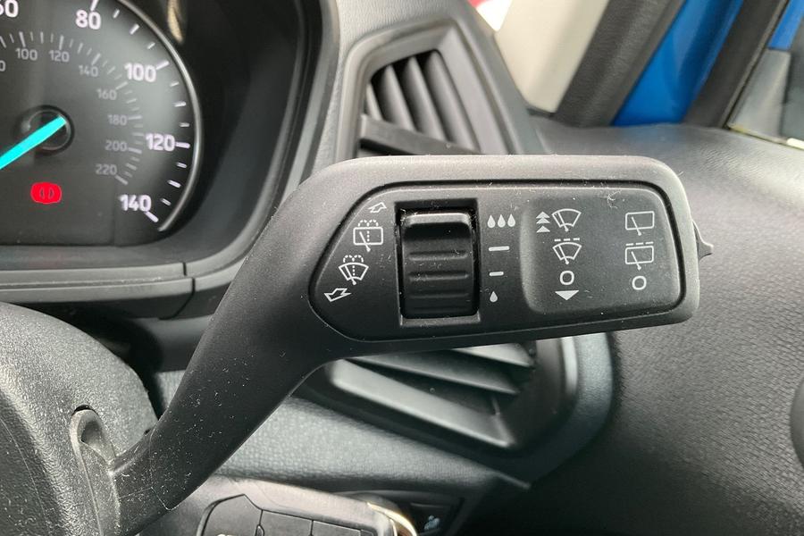 Ford ECOSPORT Photo autoimg-a0cc744faf623601620dff4077df6268138f2bbd.jpg